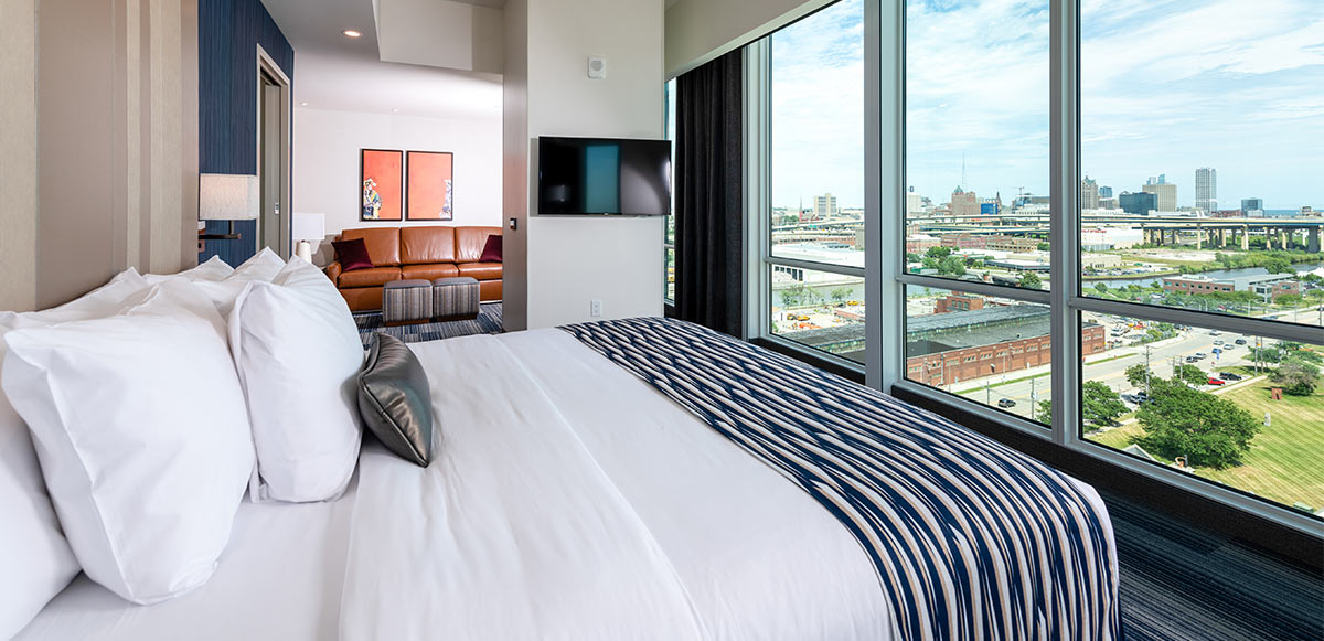 king-corner-hotel-room-potawatomi-hotel-casino.jpg
